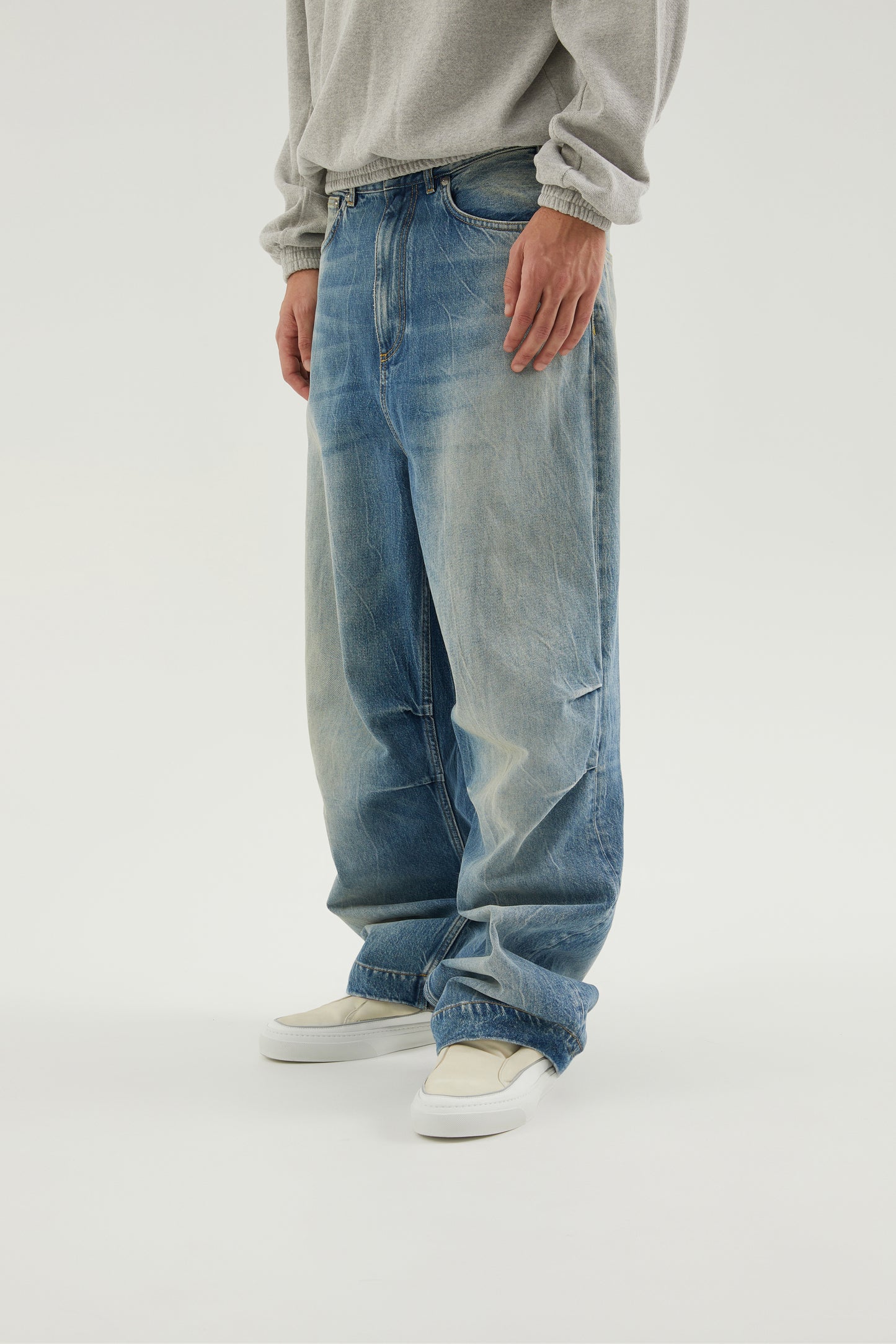 Y2K denim pants