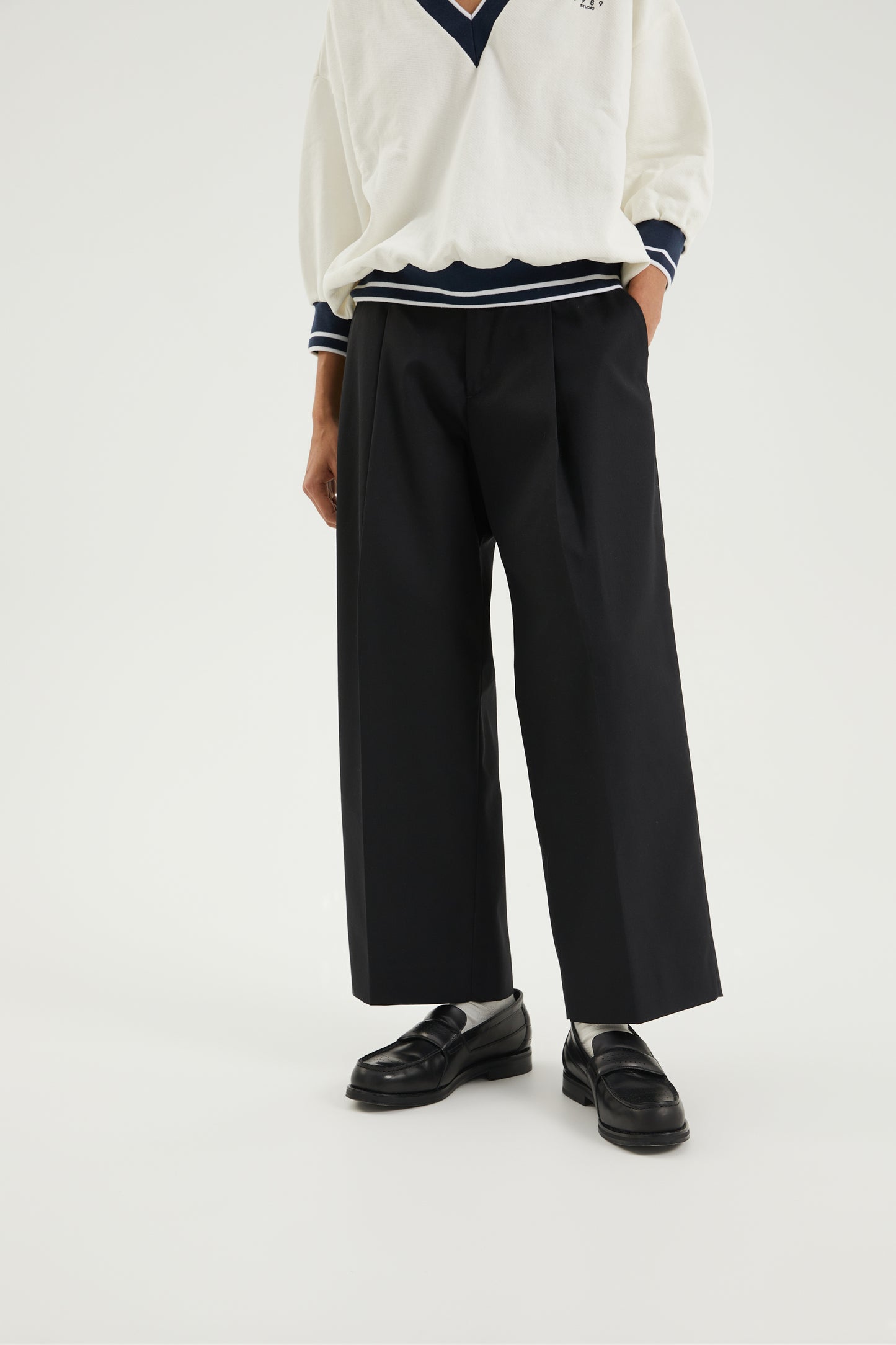 Chino pleated pants