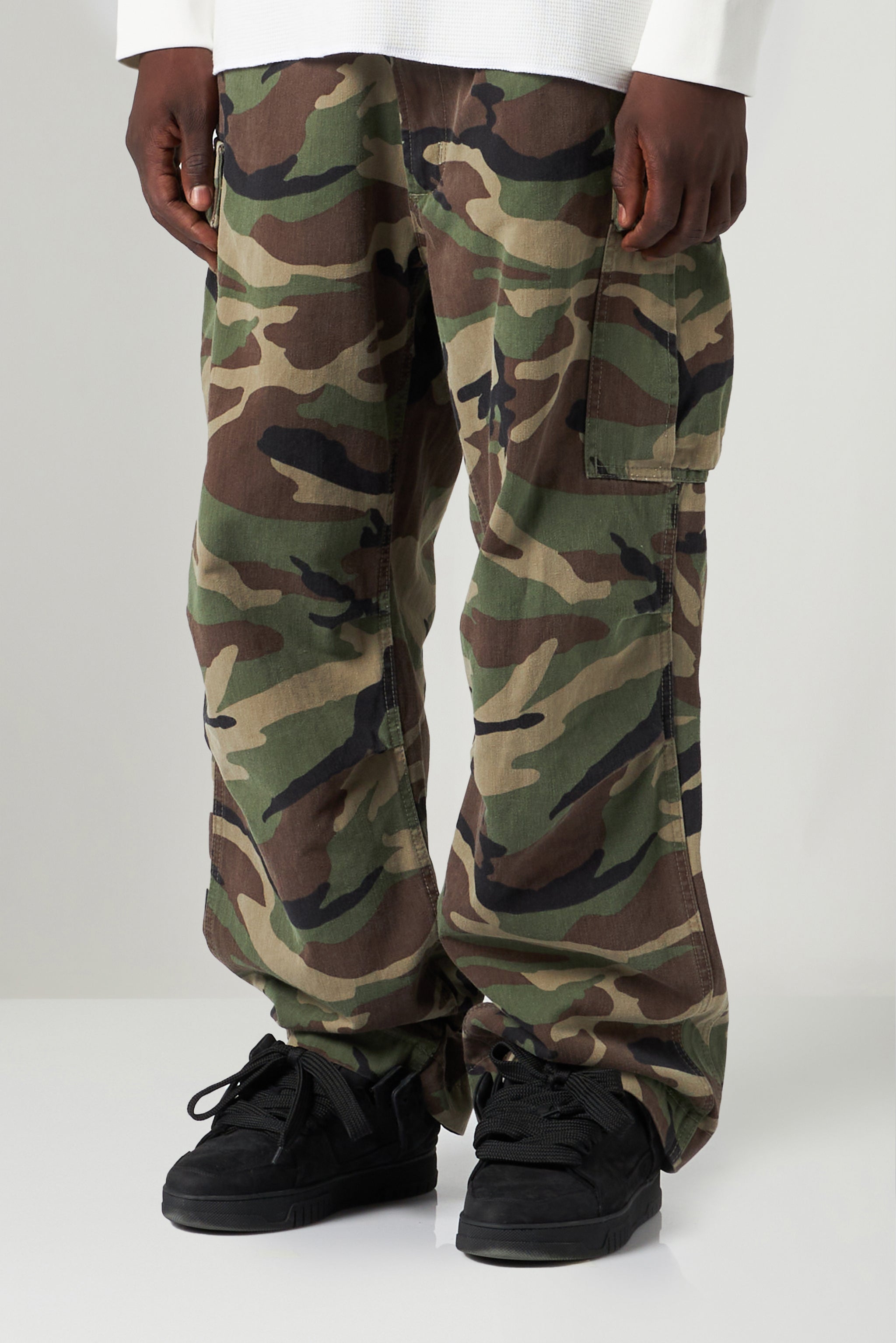 Man's Camo Cargo Pants